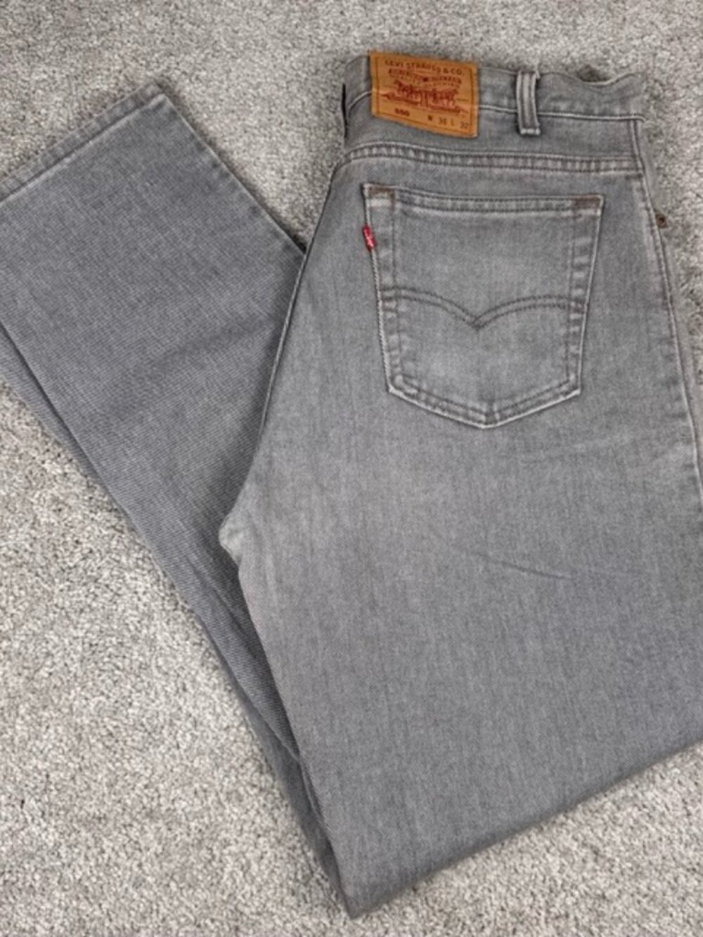 Vintage 1993 Levi’s 550 Jeans 36x32 Grey Red Tab USA Made Relaxed Straight